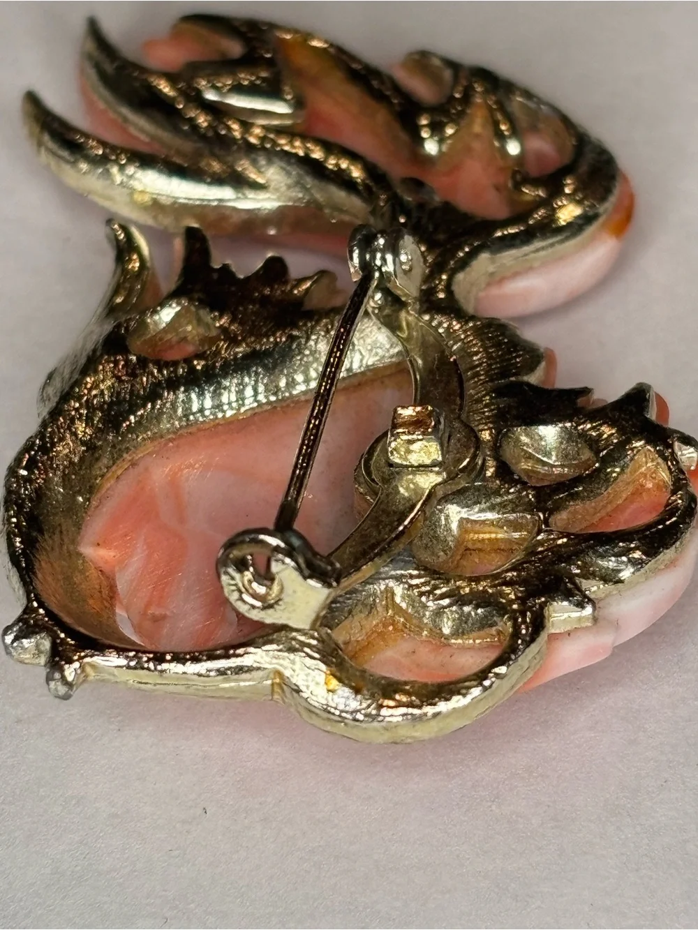Vintage Hattie Carnegie's style Coral Pink Marbleized Lucite Angel Fish Unsigned